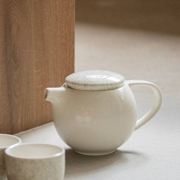 קנקן תה עם בית חליטה 400 מ"ל מקולקציית פרו תה - PRO TEA 2023